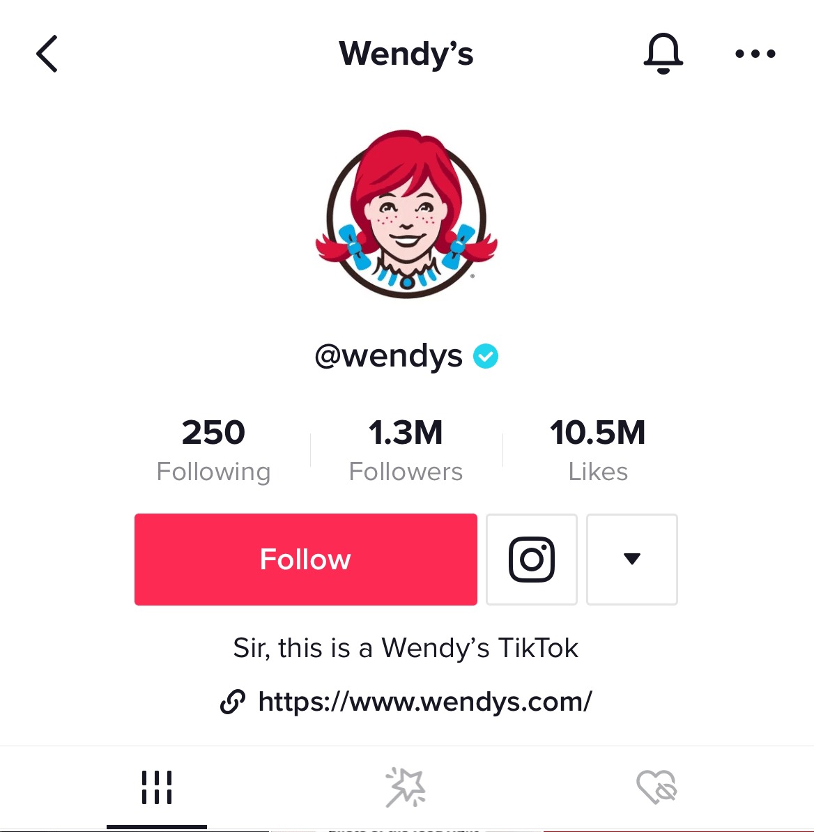 Official Wendy's memilih caption pendek tapi humoris, juga menambahkan link di bio TikTok
Gambar: TikTok