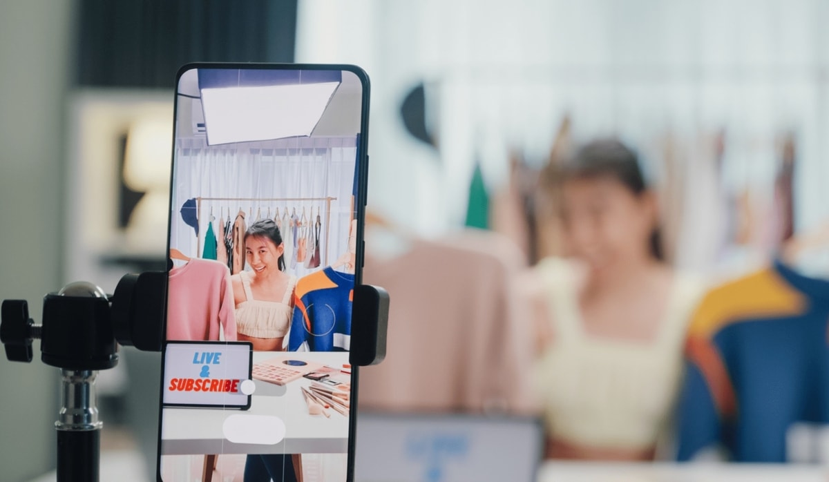 Contoh aktivitas host live shopping
Gambar: gofishdigital.com