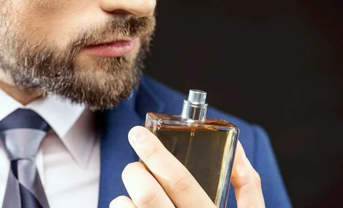 Memilih Parfum Pria yang Tepat untuk Setiap Kesempatan