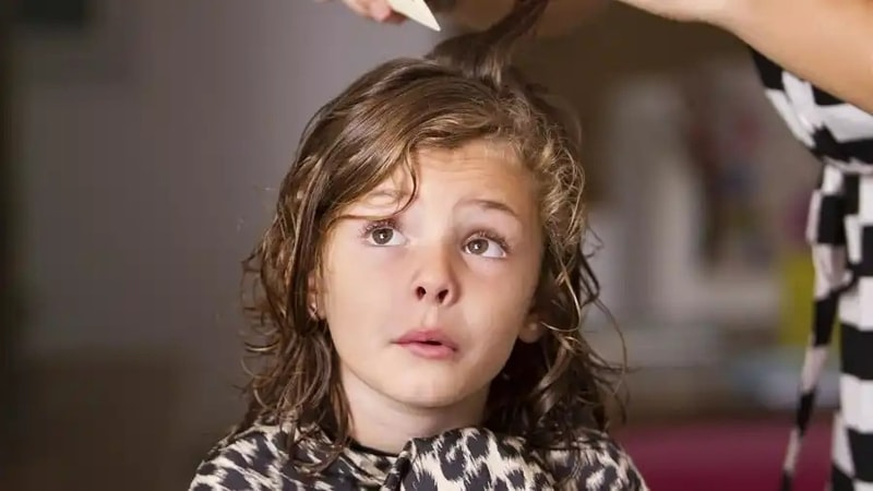 Produk Perawatan Rambut Anak: Apa yang Aman?